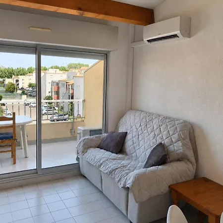 A 300 M - Piscine - Clim - Wi-fi - 4 Pers Апартаменты *